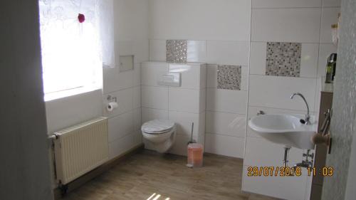 Mittelndorf House | Ferienzimmer Haus Läsker