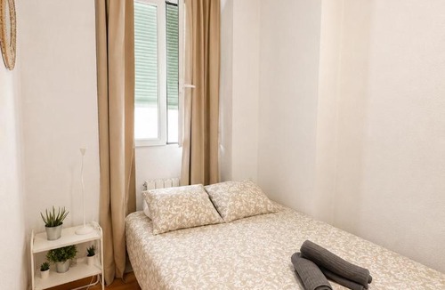 Ibiza Hostel | Fernan Gonzalez Street, Private rooms