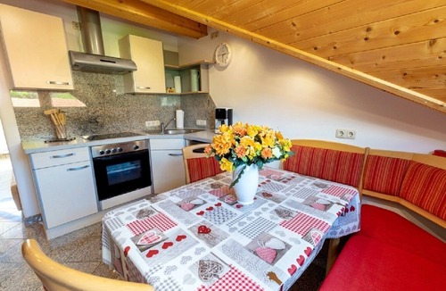 Nammering Apartment | FeWo 1 | 4-Sterne FeWo mit 100qm für bis zu 9 Personen