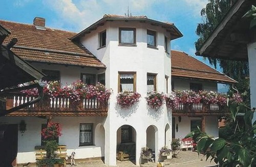 Arrach Apartment | Fewo 35qm mit Balkon in der Nähe des Arracher Seeparks