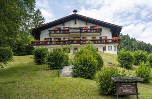 Oberaudorf Apartment | FeWo "Bergidylle" im Bergschlößl