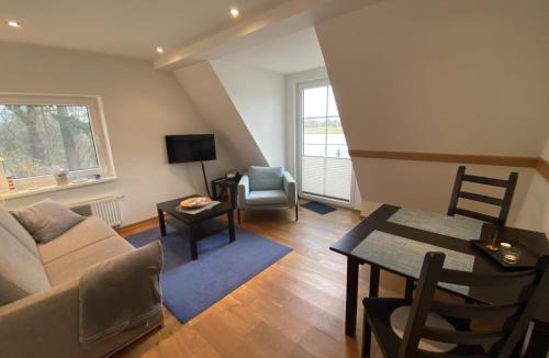 Sehestedt Apartment | FeWo Eichenwipfel