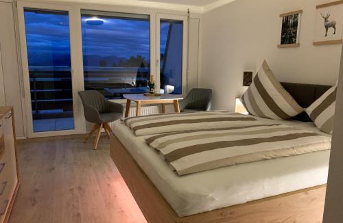 Scheidegg Apartment | FeWo Längl -Alpenguck- mit Pool und Sauna im Allgäu