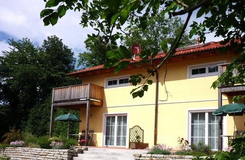 Bad Endorf Apartment | FeWo Langbürgnersee, 60 qm Erdgeschoss, 1 separates Schlafzimmer
