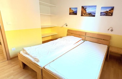 Alt Reddevitz Apartment | Fewo Seelenfrieden 2 - mit Terrasse und Parkplatz
