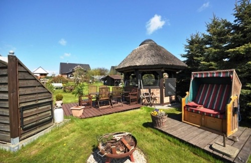 Alt Reddevitz Cottage | FEWO thatched roof 47004 - Thatched cottage 47001