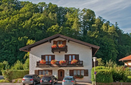 Tegernsee Apartment | FeWo4 - Gästehaus Max-Josef