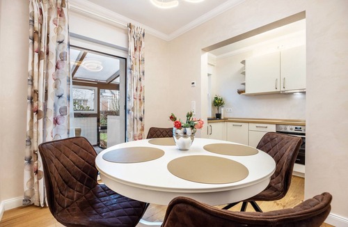 Bad Salzuflen Apartment | FewobyHD Ground Floor – 65 sqm with Conservatory, EV Charger & Pool