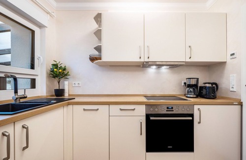 Bad Salzuflen Apartment | FewobyHD Ground Floor – 65 sqm with Conservatory, EV Charger & Pool