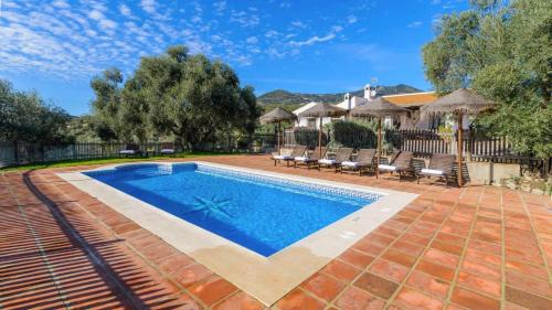 Antequera Villa | Finca del Rio Antequera - La Higuera by Ruralidays