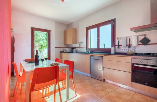 Petra Villa | Finca "Son Puca" with Mountain View, Pool & Wi-Fi