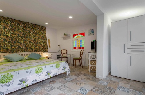 La Mancha House | Finca Tropical Icod with Sea View, Private Terrace and Wi-Fi