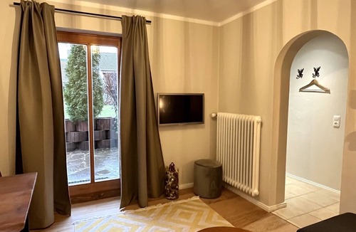 Abwinkl Apartment | Fine apartment with terrace close to the lake