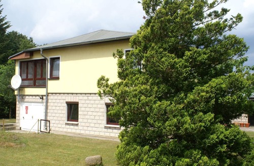 Gohren House | Flat in Göhren with barbecue and garden
