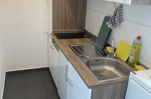 Aplerbecker Straße Apartment | FOR 3, kitchen, parking lot, internet, coffee machine