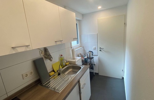 Aplerbecker Straße Apartment | FOR 3, kitchen, parking lot, internet, coffee machine