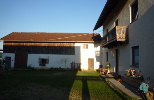 Johanniskirchen House | Former Vierseithof