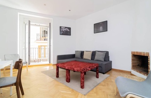 Chueca Apartment | Fotogénico Apto. cerca de Gran Vía C/Infantas 2-6