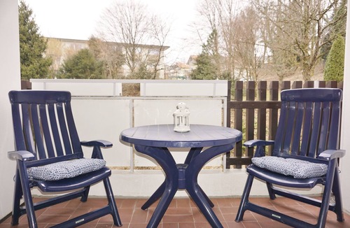 Gmain Apartment | Friendly city apartment -2 persons with elevator, 25sqm, south-east balcony