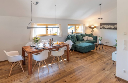 Munchen District Apartment | Friendly vacation apartment with a view