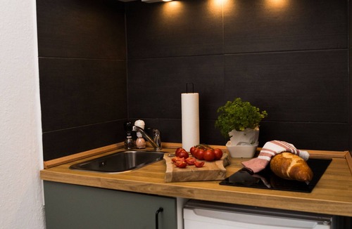 Antonsviertel Condo | Frisches Apartment 20. Stock Netflix Zentrum