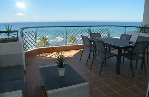 Sitio de Calahonda Apartment | Front line beach, stunning views to the sea and pool. South facing. WIFI
