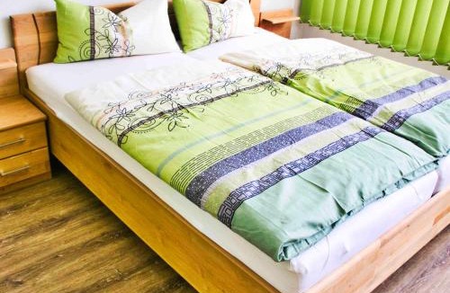 Hoesbach Bed & Breakfast | Gästehäuschen-Hösbach