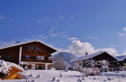 Groissenbach House | Gästehäuser Schwemmbauer