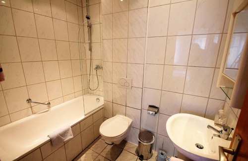 Rothenburg Old Town House | Gästehaus Edith
