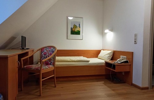 Deggendorf House | Gästehaus Deggendorf