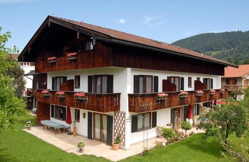 Rottach House | Gästehaus Maier zum Bitscher
