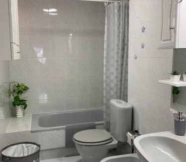 Lavadores Apartment | GAIVOTA Amplio y luminoso Con plaza de garaje