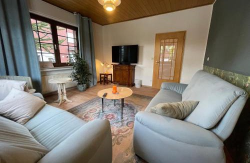 Ibbenbueren Apartment | Ganzes Haus I Teams I Monteure I 4 Einzelzimmer I 2 Doppelzimmer I 2025 renoviert I Smart TV I Garten I 3 Bäder