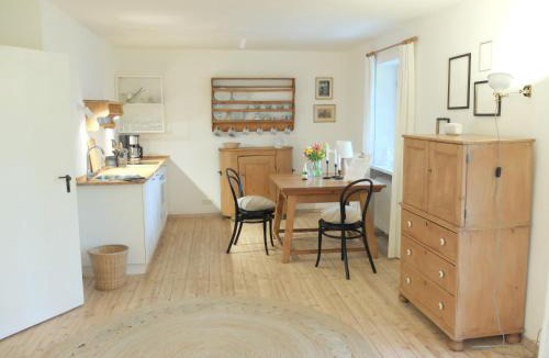 Breitbrunn a. Chiemsee Apartment | Gartenstudio-Apartment Tausendfreund - adults only - am Chiemsee