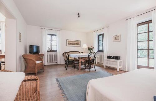 Breitbrunn a. Chiemsee Apartment | Gartenwohnung Tausendfreund am Chiemsee