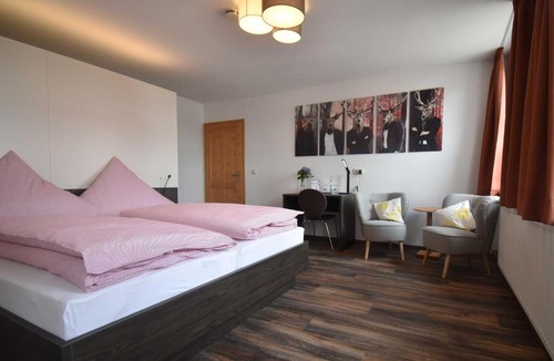 Muhr am See Hotel | Gasthaus zum Hirschen