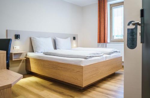Worth an der Donau Hotel | Gasthof Geier