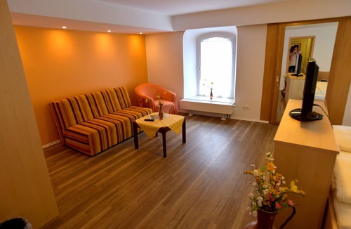 Dettelbach Hotel | Gasthof Grüner Baum