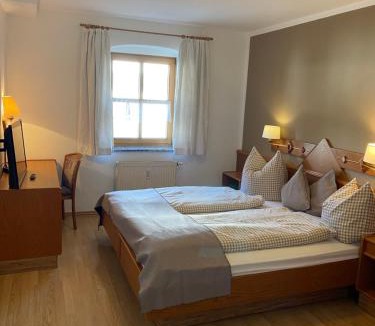 Furstenfeldbruck District Hotel | Gasthof Oberer Wirt Biburg