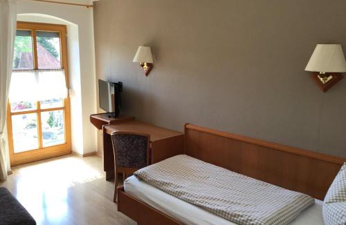 Furstenfeldbruck District Hotel | Gasthof Oberer Wirt Biburg