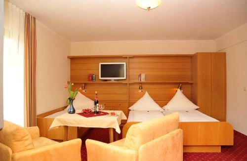 Maibrunn Hotel | Gasthof Reiner