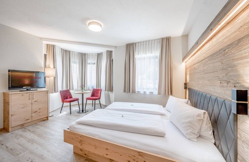 Kirchbichl Hotel | Gasthof Schroll Tenne