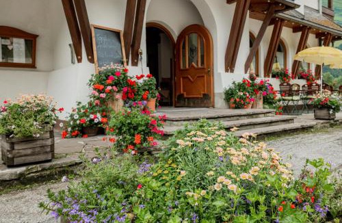 Steeg House | Gasthof Schwarzer Adler in Hägerau-Steeg Naturpark Lechtal