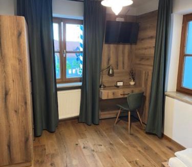Wolnzach Hotel | Gasthof Zur Post