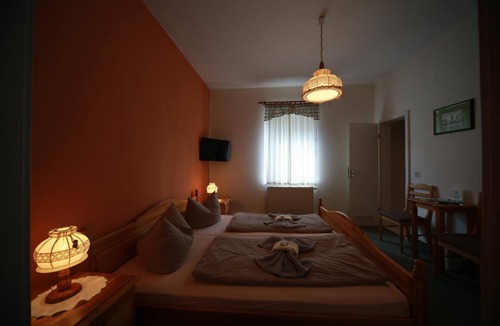 Kirnitzschtal House | Gaststätte & Pension Lichtenhainer Wasserfall