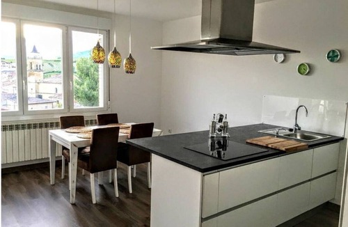 Lanciego/Lantziego Apartment | Gaztainondoak apartment! Just 10 minutes from LAGUARDIA .