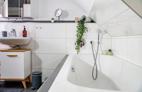 Motzach Apartment | Gemütlich*Stylisch*Netflix*Blick ins Grüne*