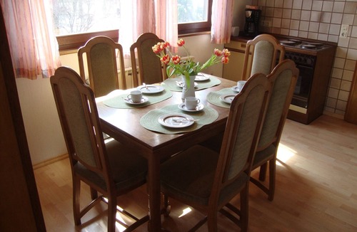 Dombuehl Apartment | Gemütlich und Zeitlos Modern Eingerichtete Ferienwohnung in Ruhiger Lage an der Romantischen Straße
