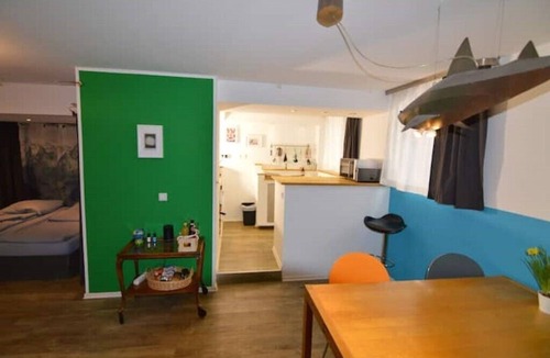 Mitte Apartment | Gemütlich Zentrale Souterraint Wohnung 65qm
