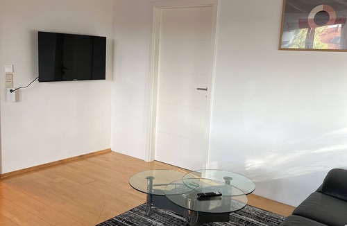 Langerringen Apartment | Gemütliche Dachgeschoss Wohnung